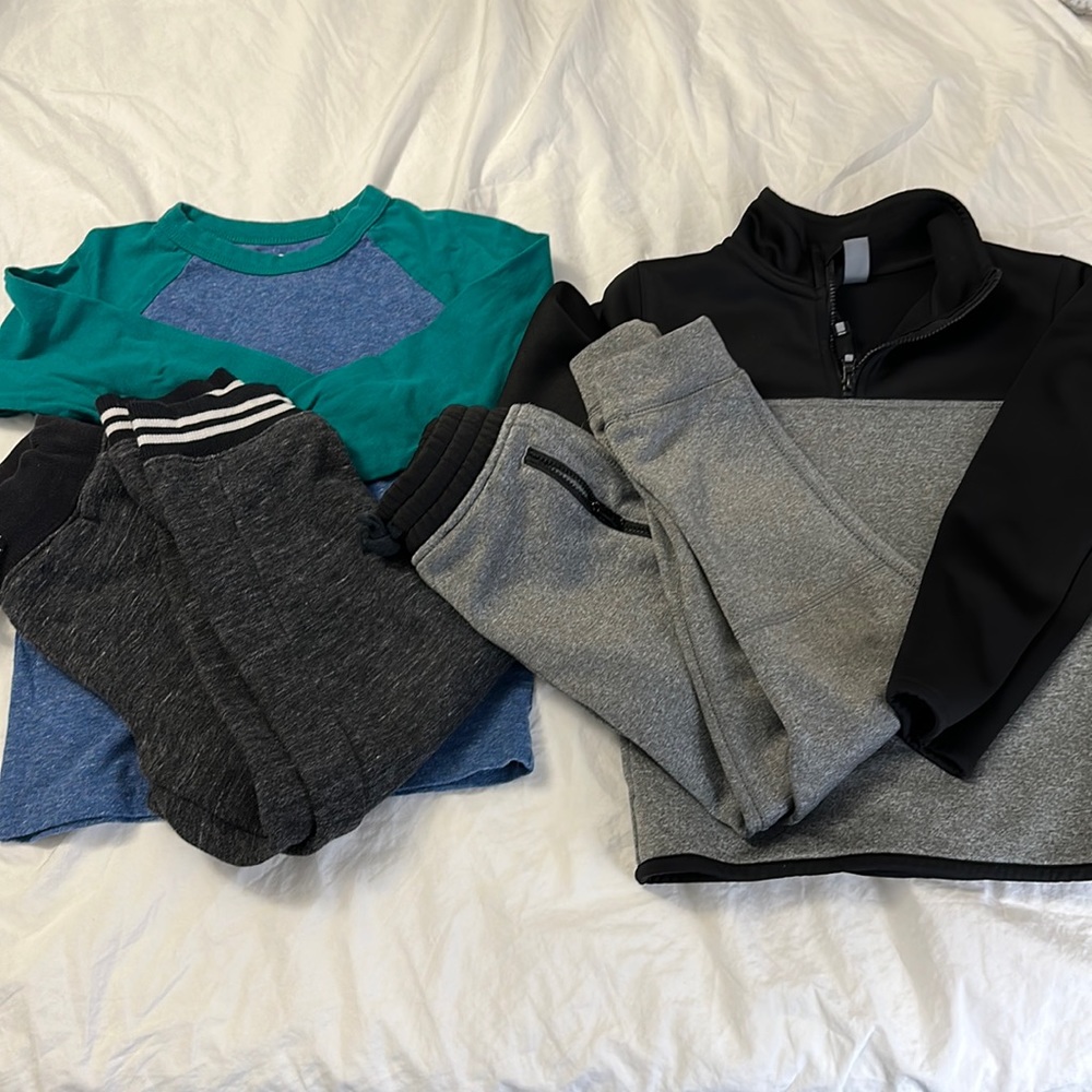 Joe Fresh Boys Size 5 Play clothes